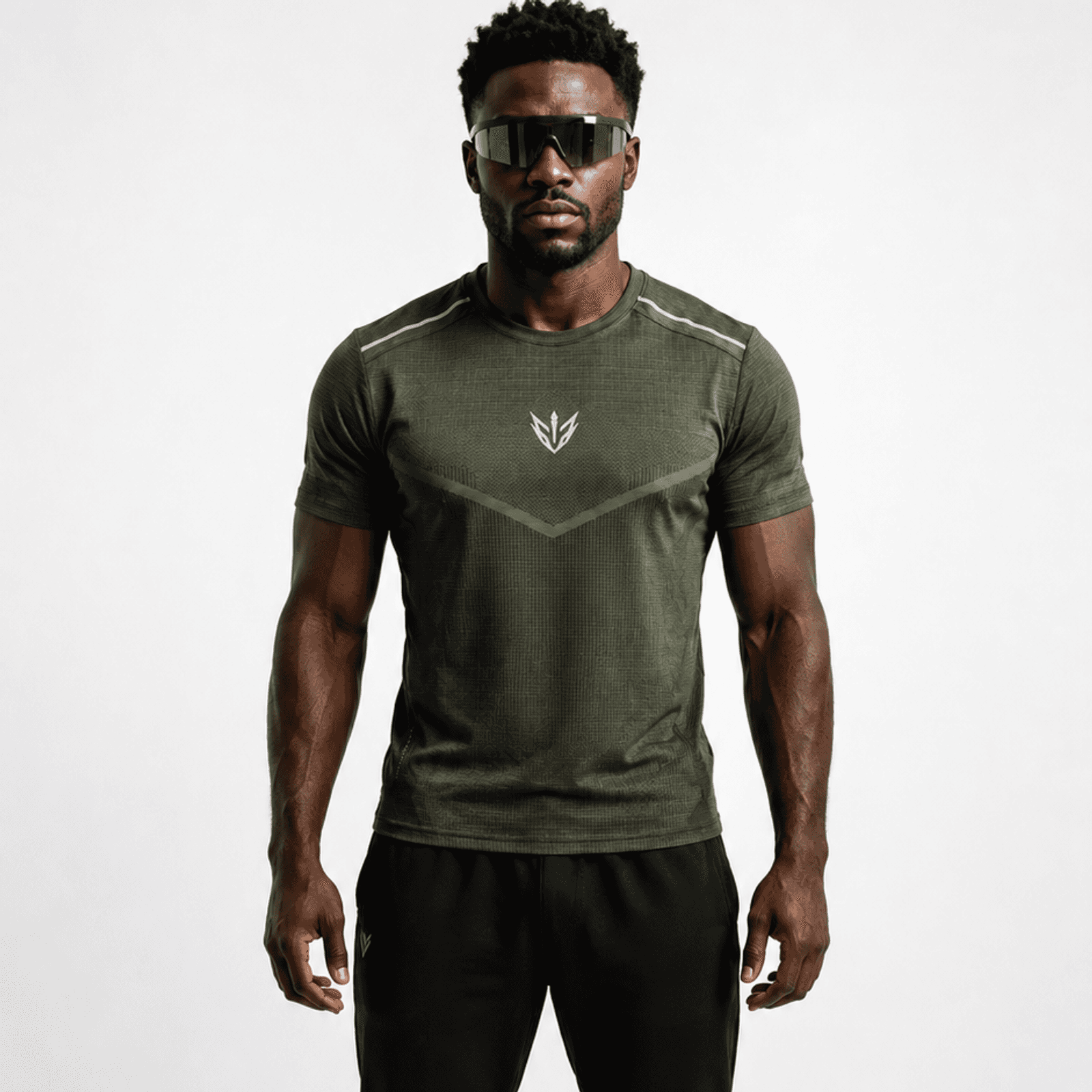 EVUNO Apex 01 Performance Tee in Forest, front fit